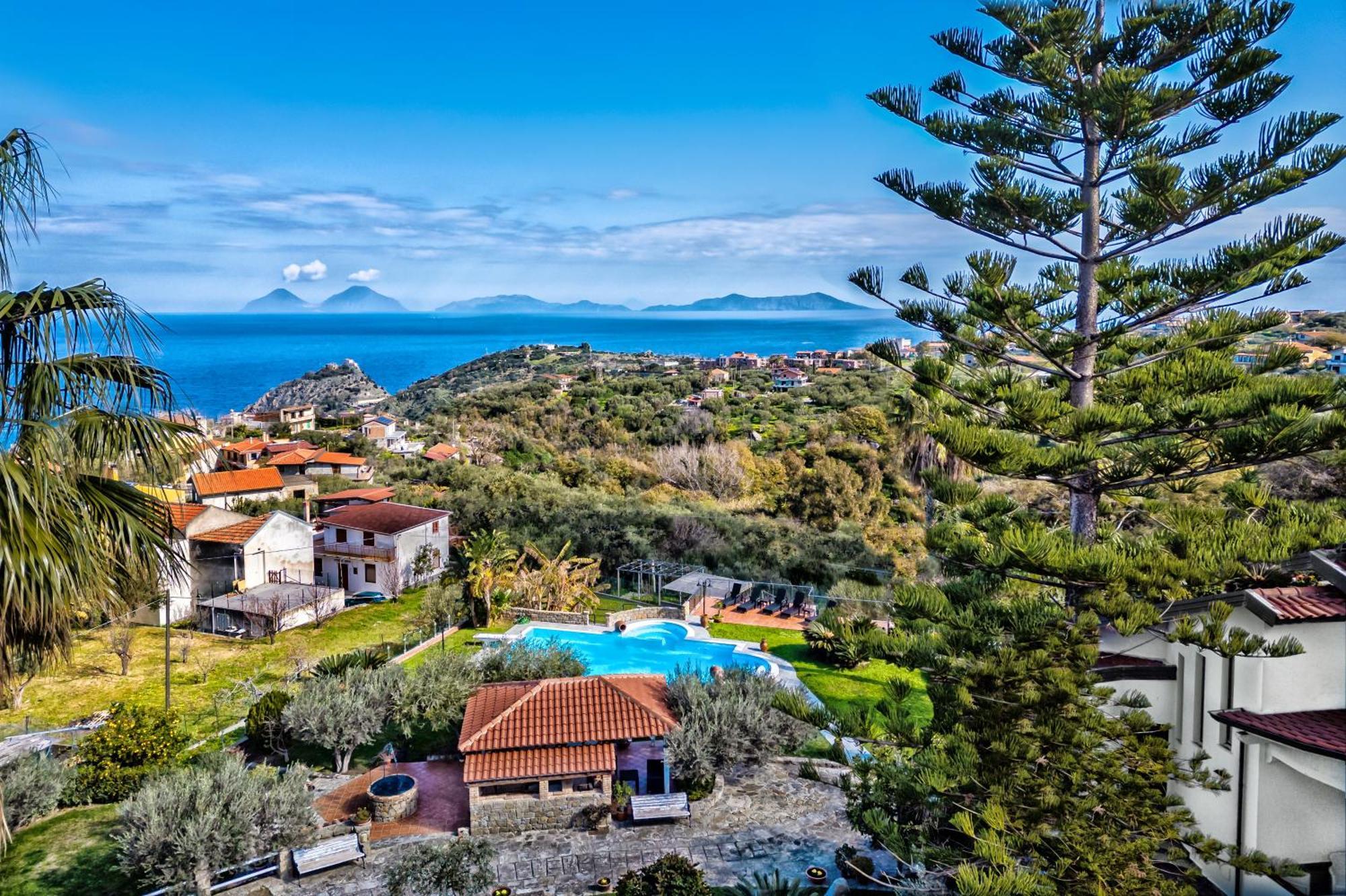 B&B Villa Bency Capo d'Orlando Bagian luar foto
