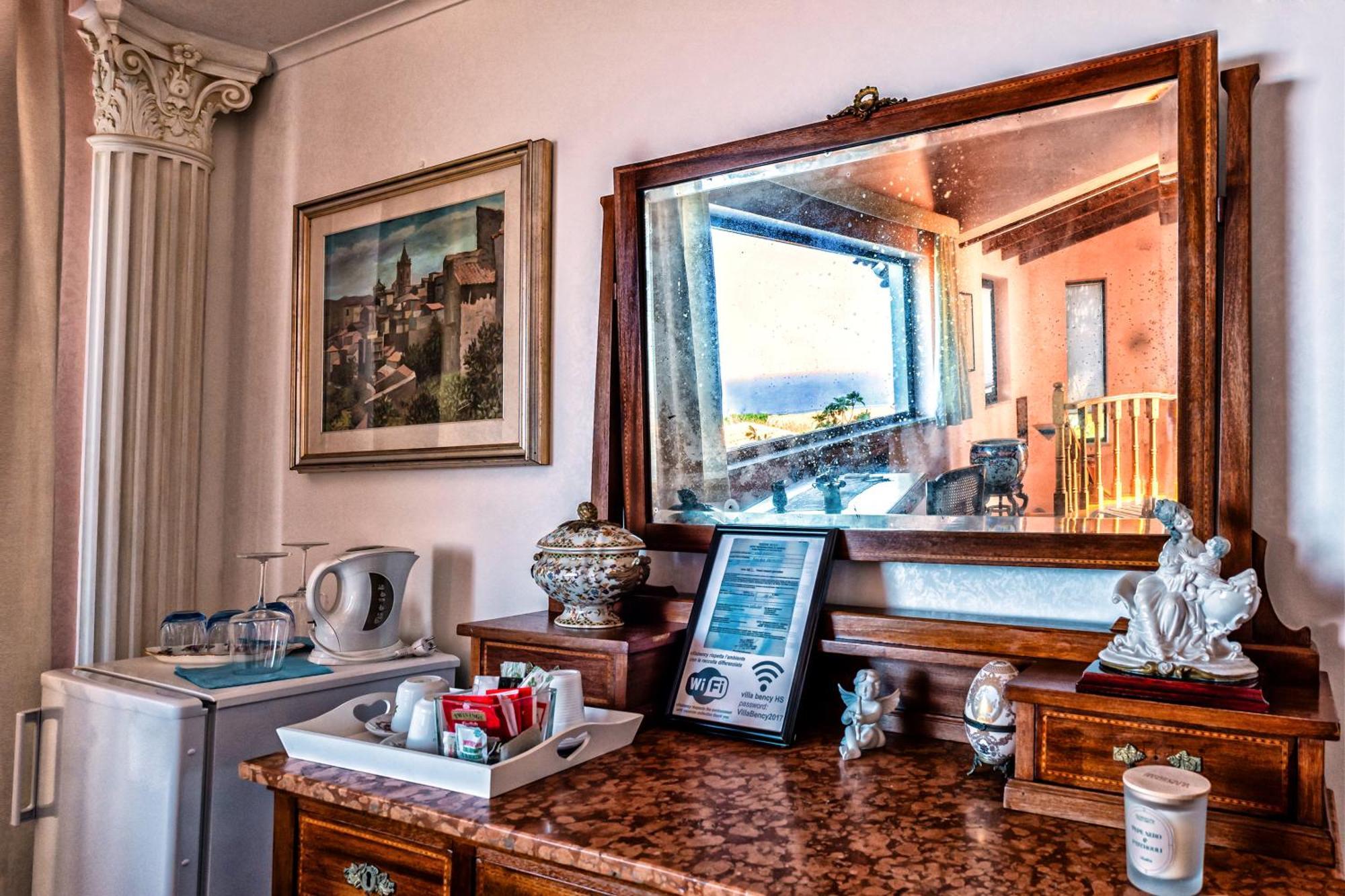 B&B Villa Bency Capo d'Orlando Bagian luar foto