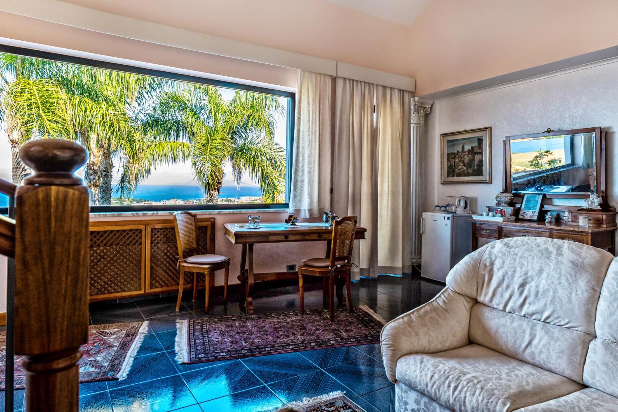B&B Villa Bency Capo d'Orlando Bagian luar foto