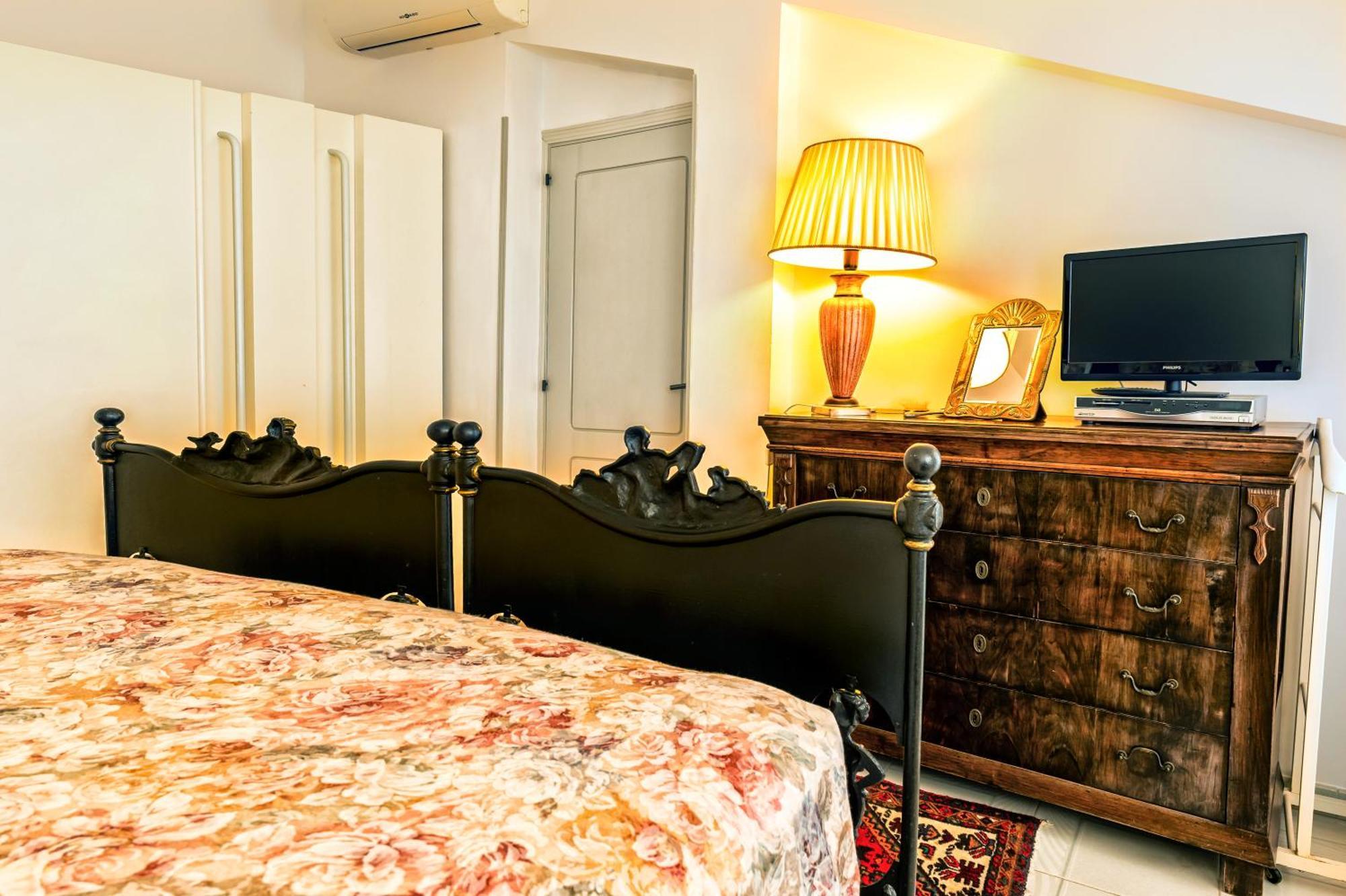 B&B Villa Bency Capo d'Orlando Bagian luar foto
