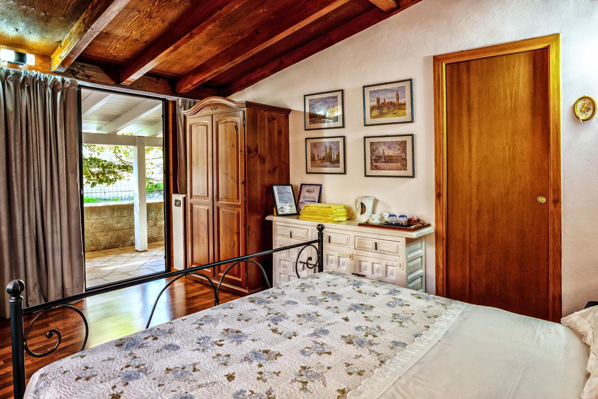 B&B Villa Bency Capo d'Orlando Bagian luar foto