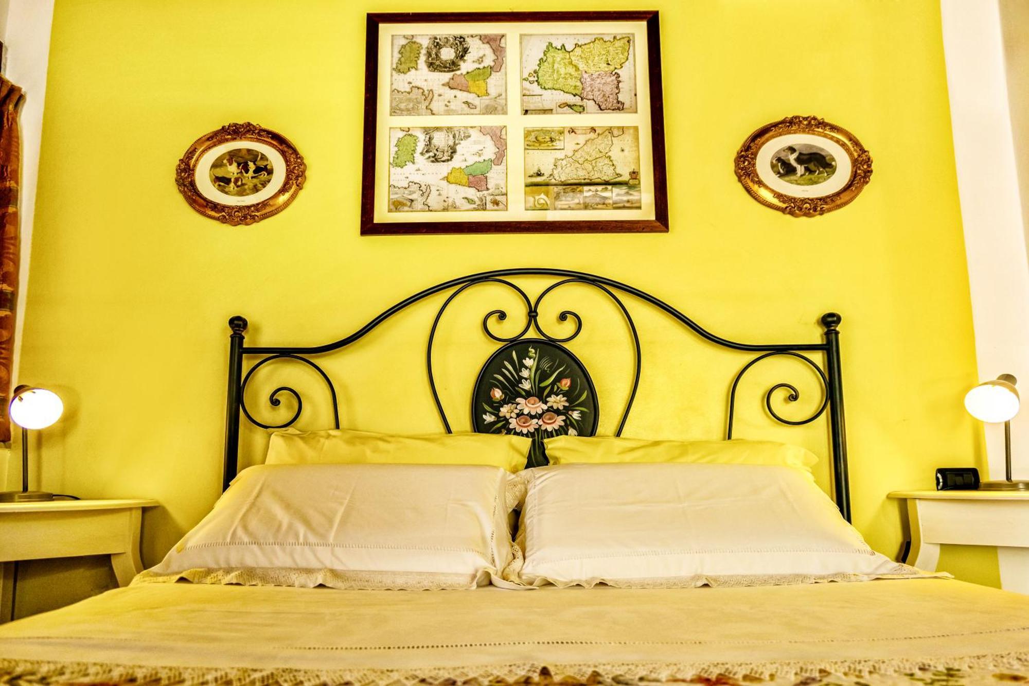 B&B Villa Bency Capo d'Orlando Bagian luar foto