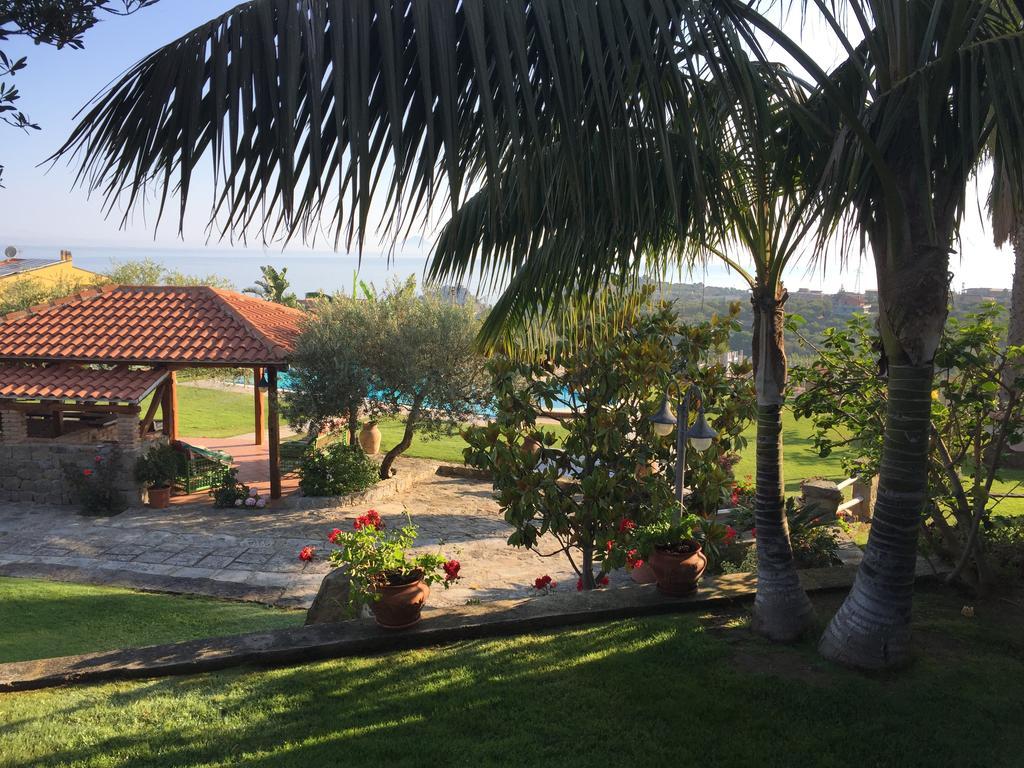 B&B Villa Bency Capo d'Orlando Bagian luar foto