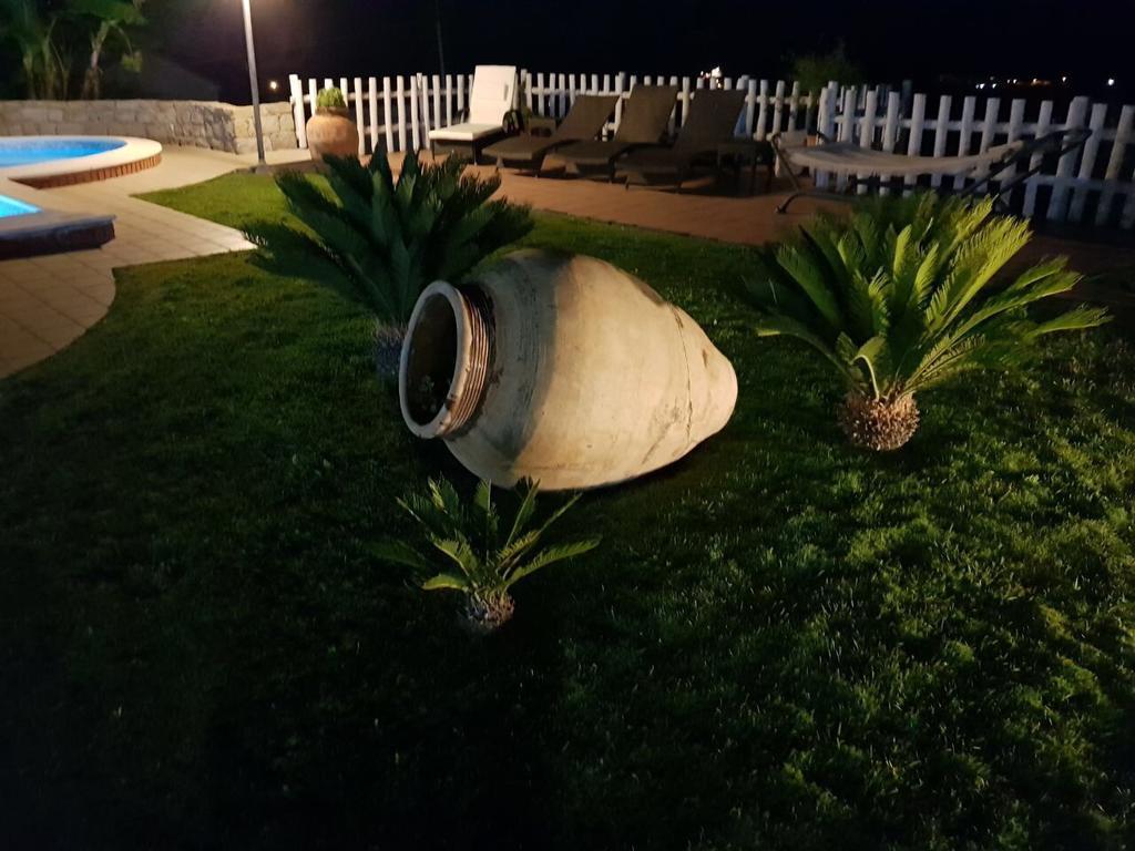 B&B Villa Bency Capo d'Orlando Bagian luar foto