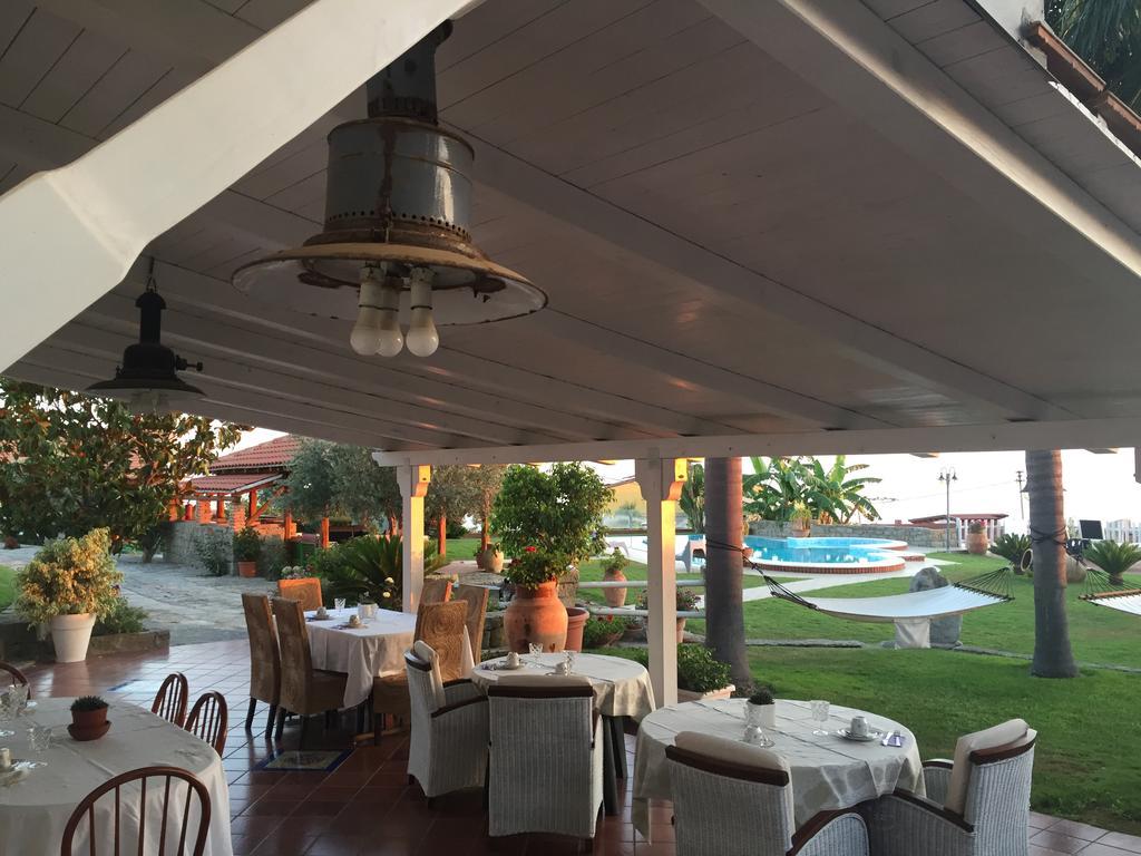 B&B Villa Bency Capo d'Orlando Bagian luar foto