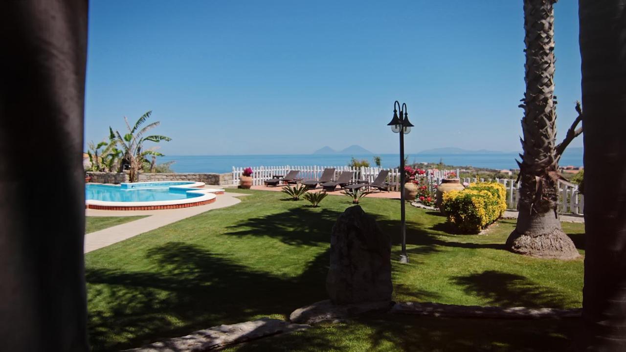 B&B Villa Bency Capo d'Orlando Bagian luar foto